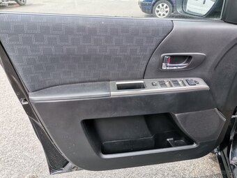 Mazda 5 2.0Di 105kw AC 7 míst - 9