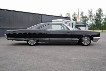 1966 Pontiac Bonneville Coupe - 9