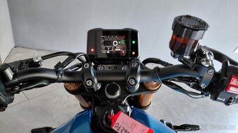 Yamaha XSR 900 - 9