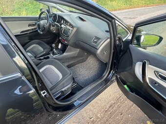 KIA CEED SPOTR SW 1.6i-16v 99kw KOUPENO V CZ - 9