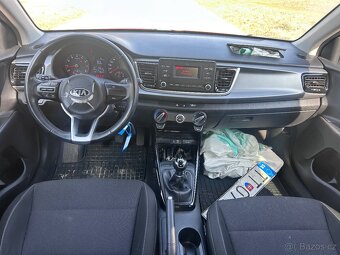 KIA Rio 1.2 benzín 2017 47609km - 9