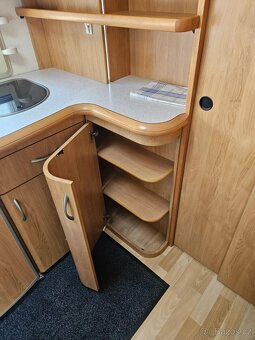 Prodám karavan Hobby Excelent Easy 460 - 9