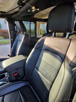 Jeep Wrangler Unlimited JL, Sahara, V6 3.6, manuál - 9