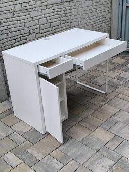 Prodám psací stůl IKEA Micke - 9