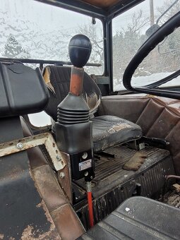 Čelní nakladač SCHAFFER na Zetor 7245 - 9