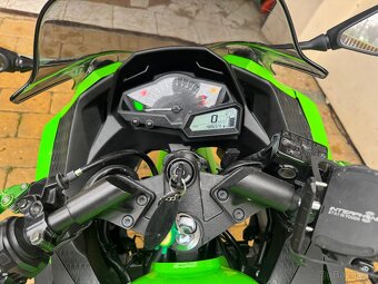 Kawasaki ninja 300 - 9