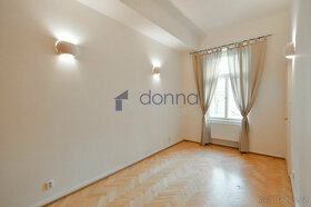 Pronájem luxusního bytu po rekonstrukci 3+1/B, 105m2, Praha  - 9