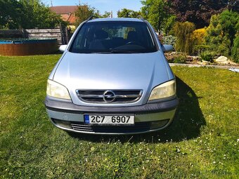 Opel zafira - 9