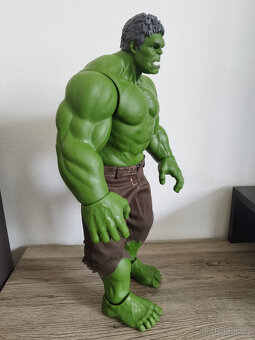 Velké Marvel figurky: (Hulka 42cm a Captain America 40cm) - 9