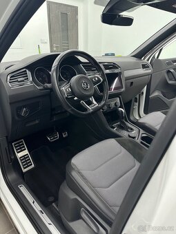 VW Tiguan 2.0 TSI R-Line, 4 Motion, ACC, PANO, hudba 360• - 9