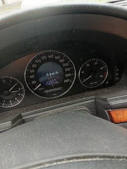 Prodám Mercedes Benz W211 - 9