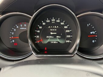 Kia Ceed Combi SW 1.6 CRDI 100Kw GT- LINE - 9