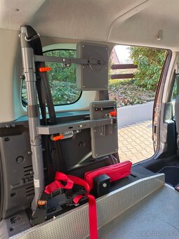 Renault Kangoo 1.6 78KW úprava ZTP - 9