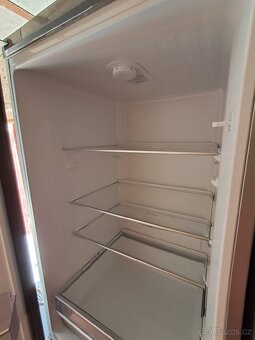 Chladnička s mrazákem - 9