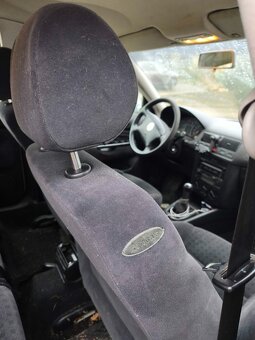 WV Golf 4 variant, kombi 1.9 TDI 66kw - 9