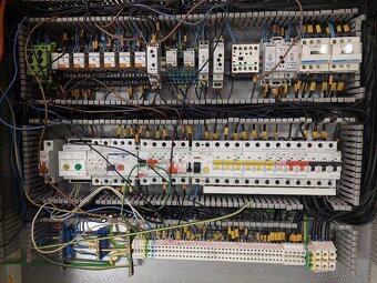 Prodám elektro rozvaděč 100 A - 9