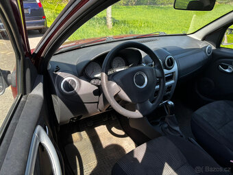 Dacia Sandero 1.4i 55kW, RV 2010, Servo, Klima, Nové v CZ - 9