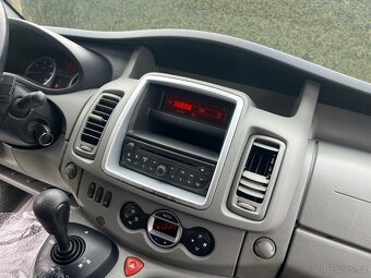 Renault Trafic 2,0 DCi LONG 2013 DPH - 9