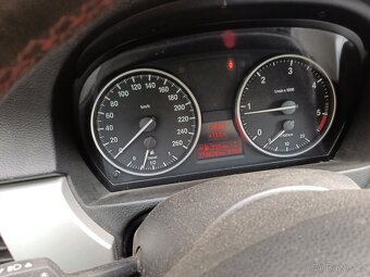BMW řada 3 320 D. R.2009 X Drive - 9