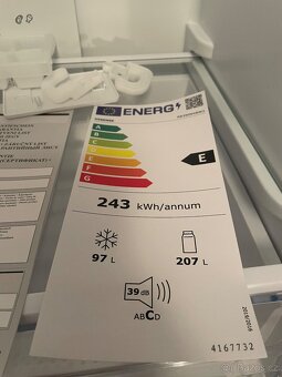 Lednička s mrazničkou Hisense - 9