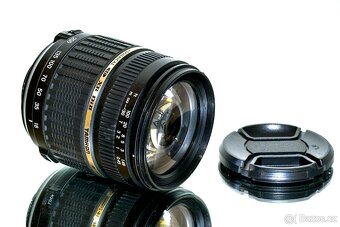 Nikon D5600 + Tamron 18-200mm + 16GB + stativ + brašna - 9