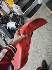 Sada červených plechů jawa 50 - 9