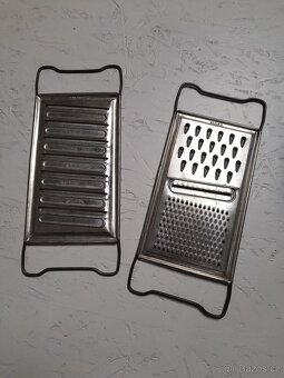 starý hmoždíř - velikost 3 - 9