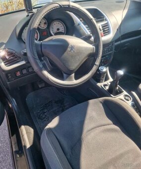 Peugeot 206 plus 1,4 benzín - 9