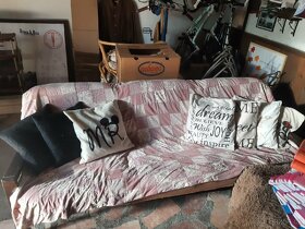 vintage rozkládací gauč z masivu + 2ks. bobík - 9