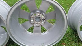 Originál alu disky Audi 5x112 7,5Jx16 ET45 - 9
