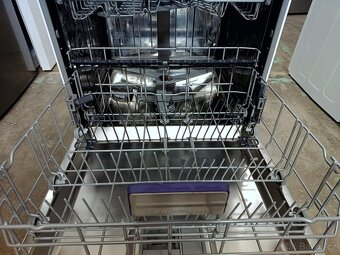 Nová myčka Beko 60 cm, ZÁRUKA - 9