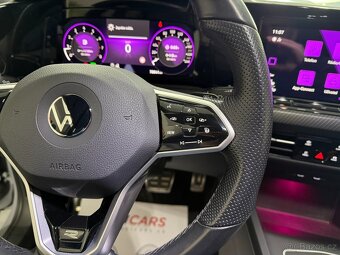 Volkswagen Golf 8 1,5 eTSI R-LINE ACC KAMERA ZÁRUKA 2026 - 9