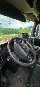 Sklápěč Mercedes-Benz Arocs 3240, 2015, 8x4, 352.062 km - 9