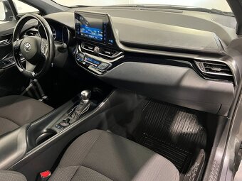 Toyota C-HR Hybrid CVT rok 2019 - 9