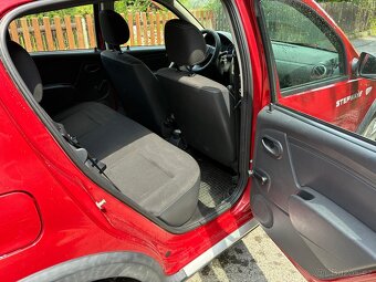 Dacia Sandero Stepway 1.6i - 9