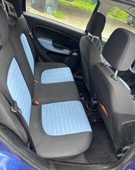 1.3 66kw Multijet Fiat Grande Punto rozprodám na ND - 9