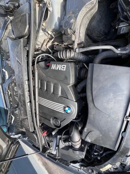 BMW E91 320d lci - xenony ... - 9