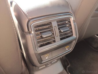 Škoda Karoq Style 4x4 2.0TDI 110kW DSG Tažné Panorama ACC Qi - 9