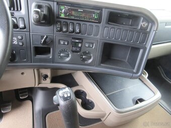 Scania R 560 V8, standard, manuál, retardér - 9