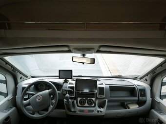 Prodám obytný automobil Adria Coral 680 SP - 9