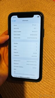 IPhone 11 64GB černý, top stav - 9