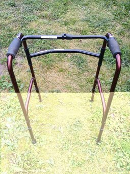 Prodám chodítko pro seniora - 9