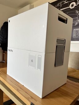 Apple Mac Pro 2019 | 2× Radeon Pro Vega II - 9