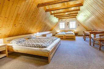 Prodej rodinného domu 402 m², pozemek 3160 m² v Krkonoších - 9