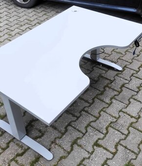 Elektricky výškově stavitelný stůl Hobis Motion Ergo - 3M - 9