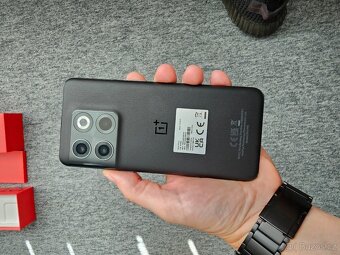 OnePlus 10T 5G - 16/256GB, stav nového, TOP telefon - 9