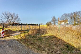 Pozemek pro developera či rodinu - možnost dvoj/trojdomu - 9