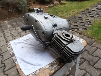 Jawa Pionýr motor - 9