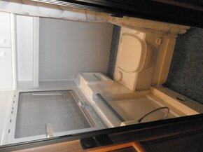 Obytný přívěs Knaus Eurostar - 9