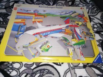 Prodám nové a neotevřené puzzle a pexeso. - 9